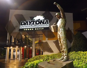Statue of Dale Earnhardt in front of Daytona Internaional Speedway / Headline Surfer
